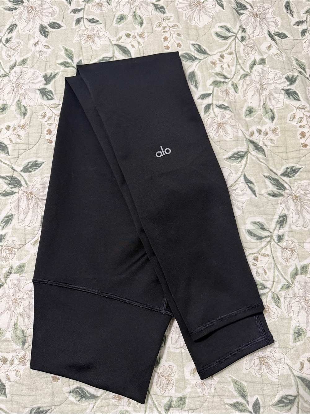 ALO Yoga Kids Black Performance Leggings